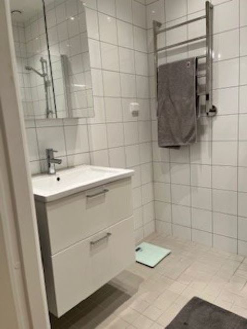 Trevlig lägenhet i Visby innerstad, sommaren 2026 – bild 4 av 8