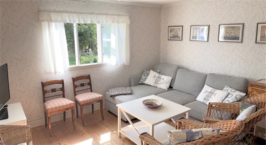 Stuga med Vänerns skärgård som granne – bild 19 av 24