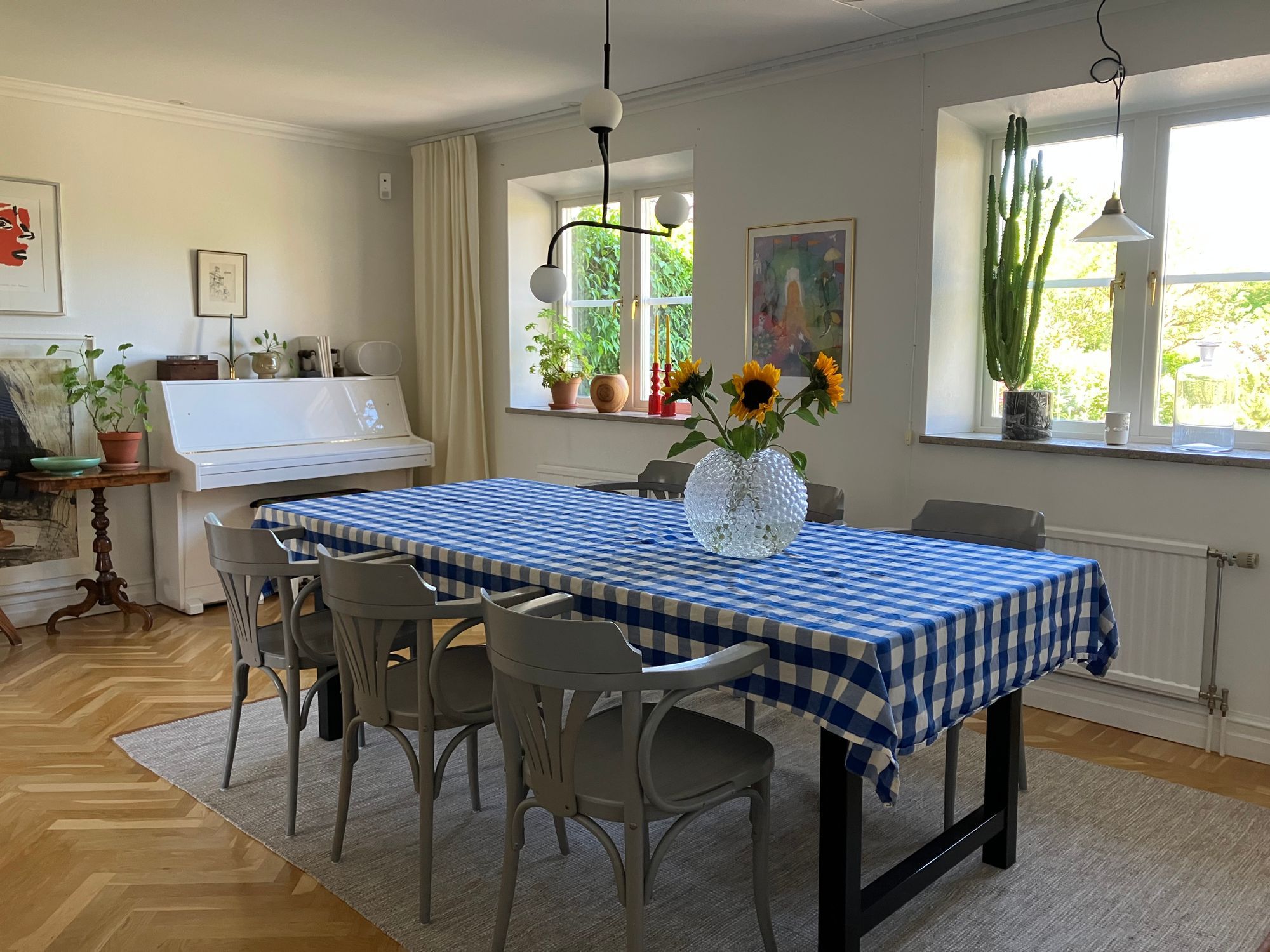 Arkitektritad villa i Visby – bild 6 av 24