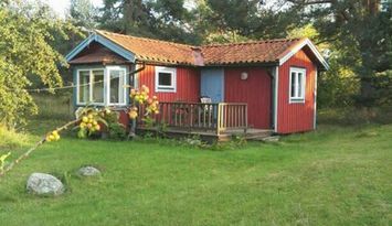 Charmig stuga på Runmarö, Maj - Sept