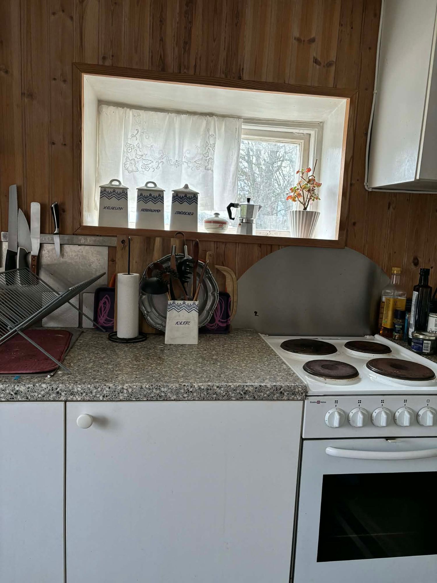 Mysig stuga lantligt och fridfullt läge – bild 5 av 23