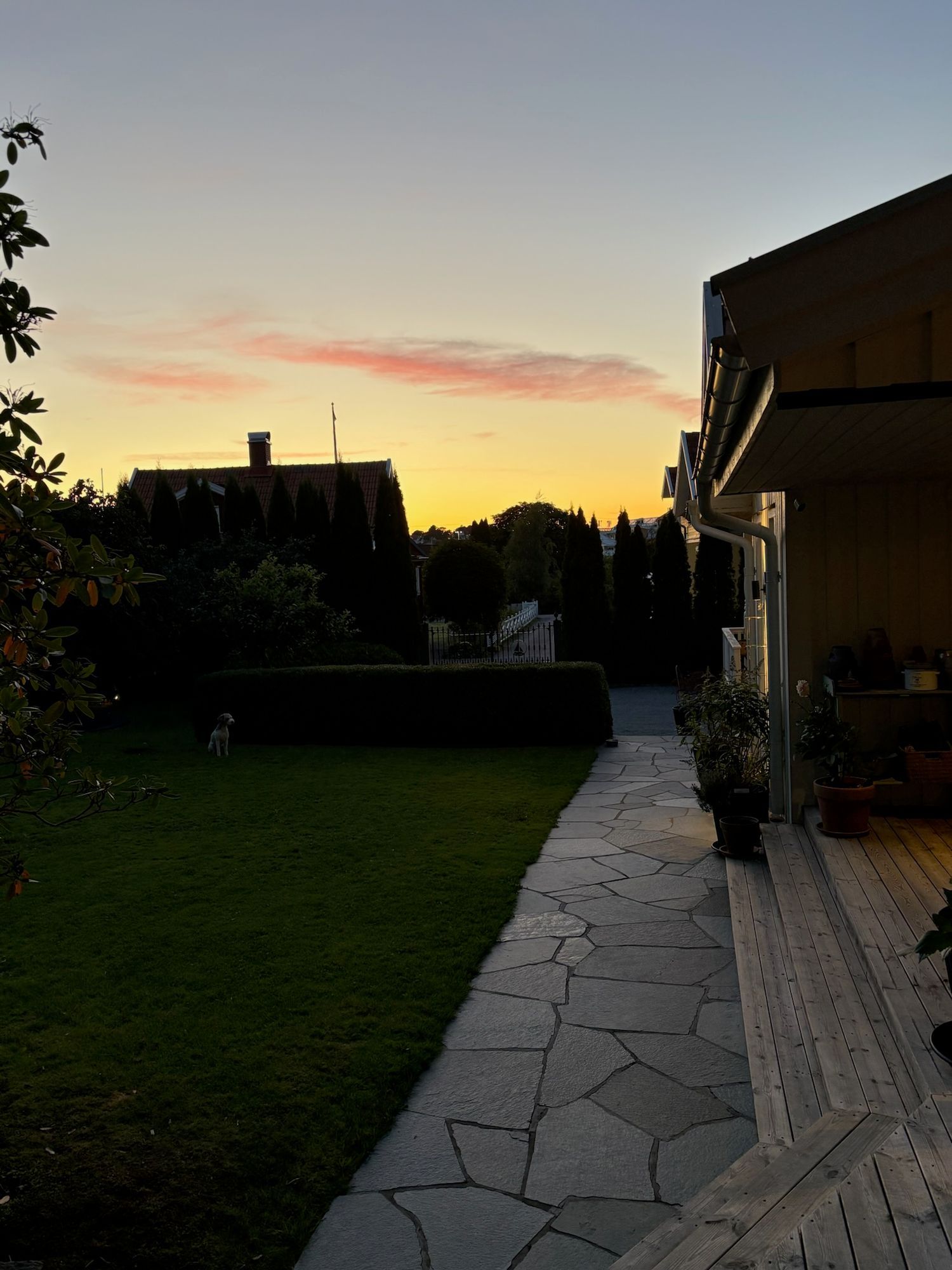 Rymlig och familjevänlig villa nära hav och natur – bild 3 av 24