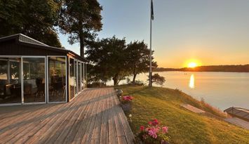 Sjötomt i Stockholm med egen brygga