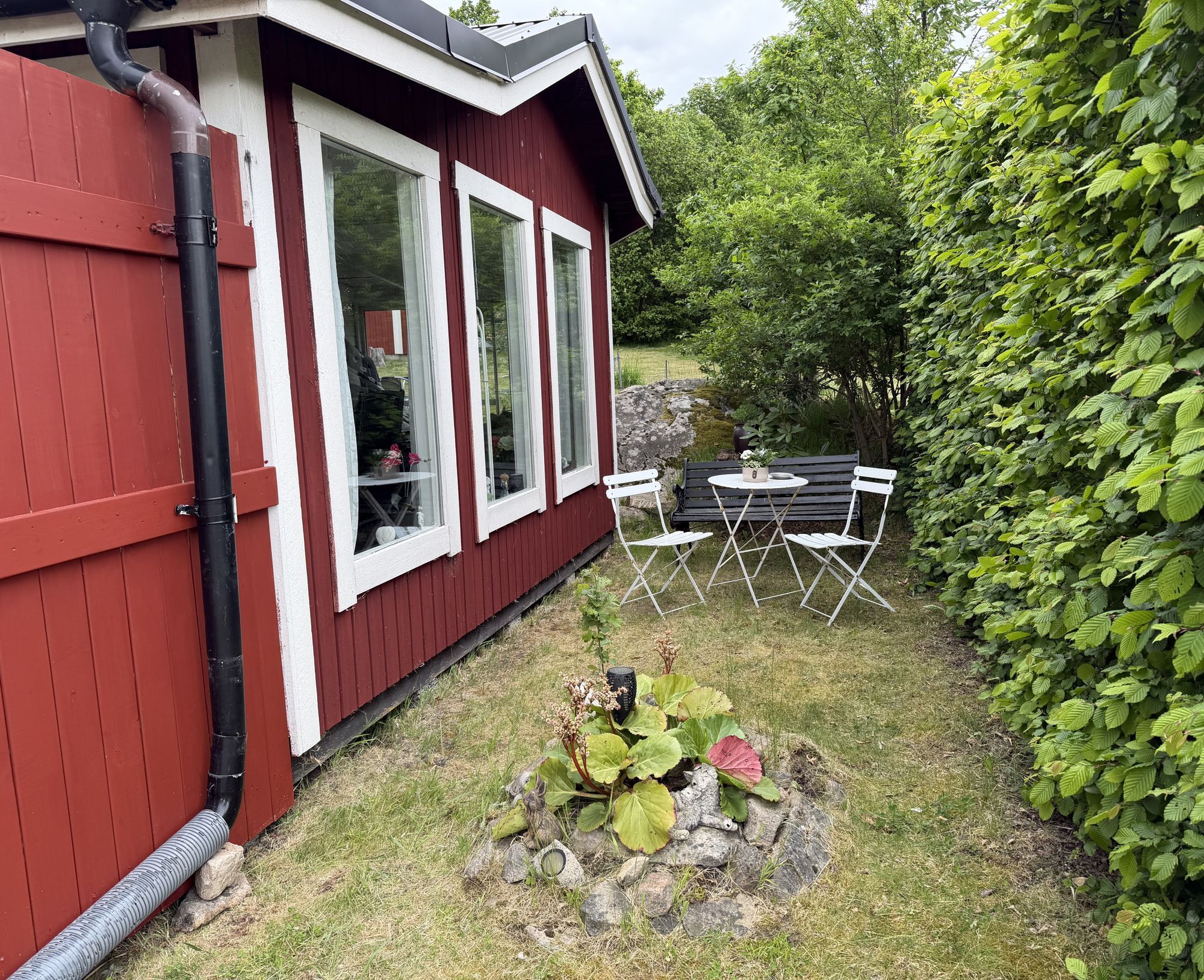 Modern stuga nära sjö i södra Småland – bild 14 av 14