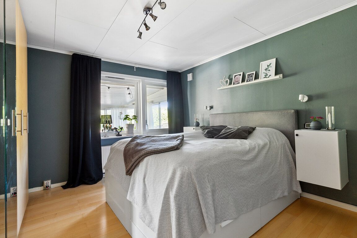 Mysig stuga nära natur och bad – bild 2 av 6