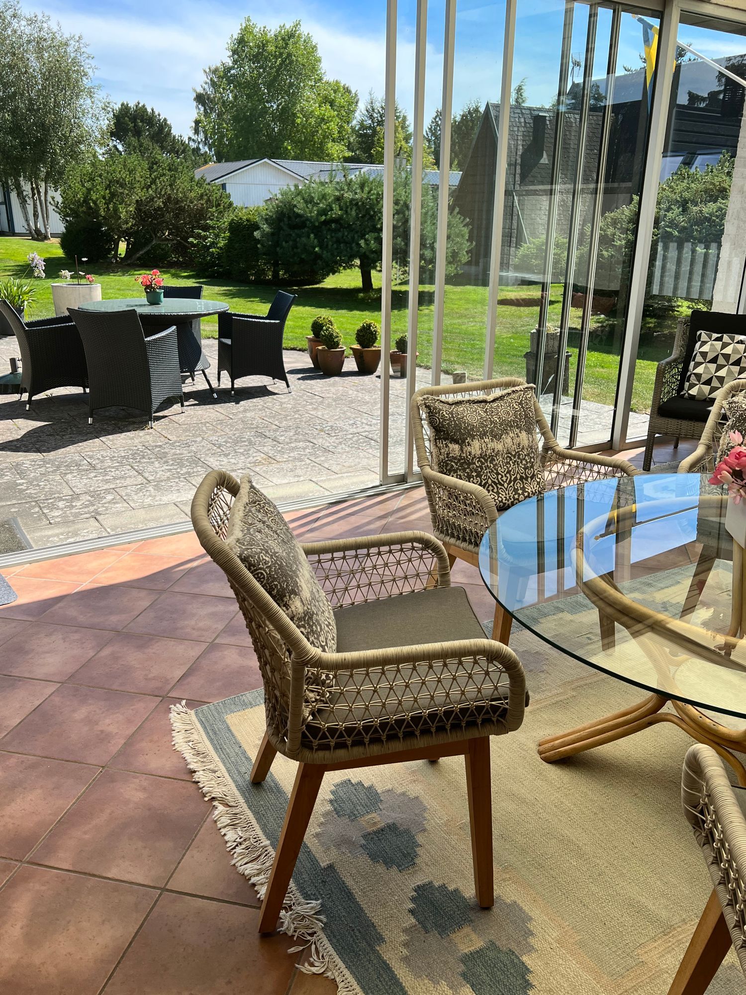 Soldränkt sommarhus i Beddingestrand – bild 4 av 19