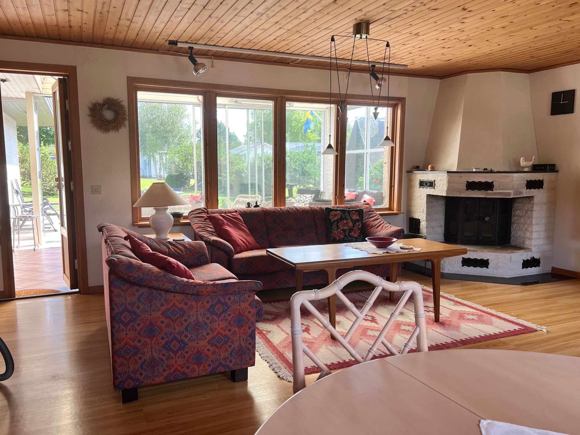 Soldränkt sommarhus i Beddingestrand – bild 7 av 19