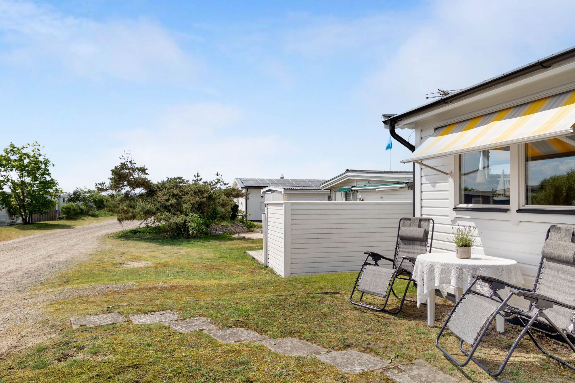 Strandnära badstuga på Skrea strand i Falkenberg – bild 7 av 24