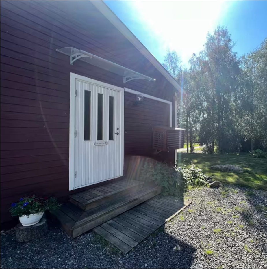 Mysigt gårdshus uthyres - Umeå – bild 2 av 6