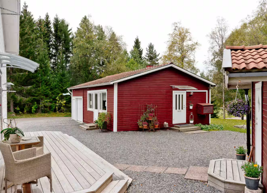 Mysigt gårdshus uthyres - Umeå