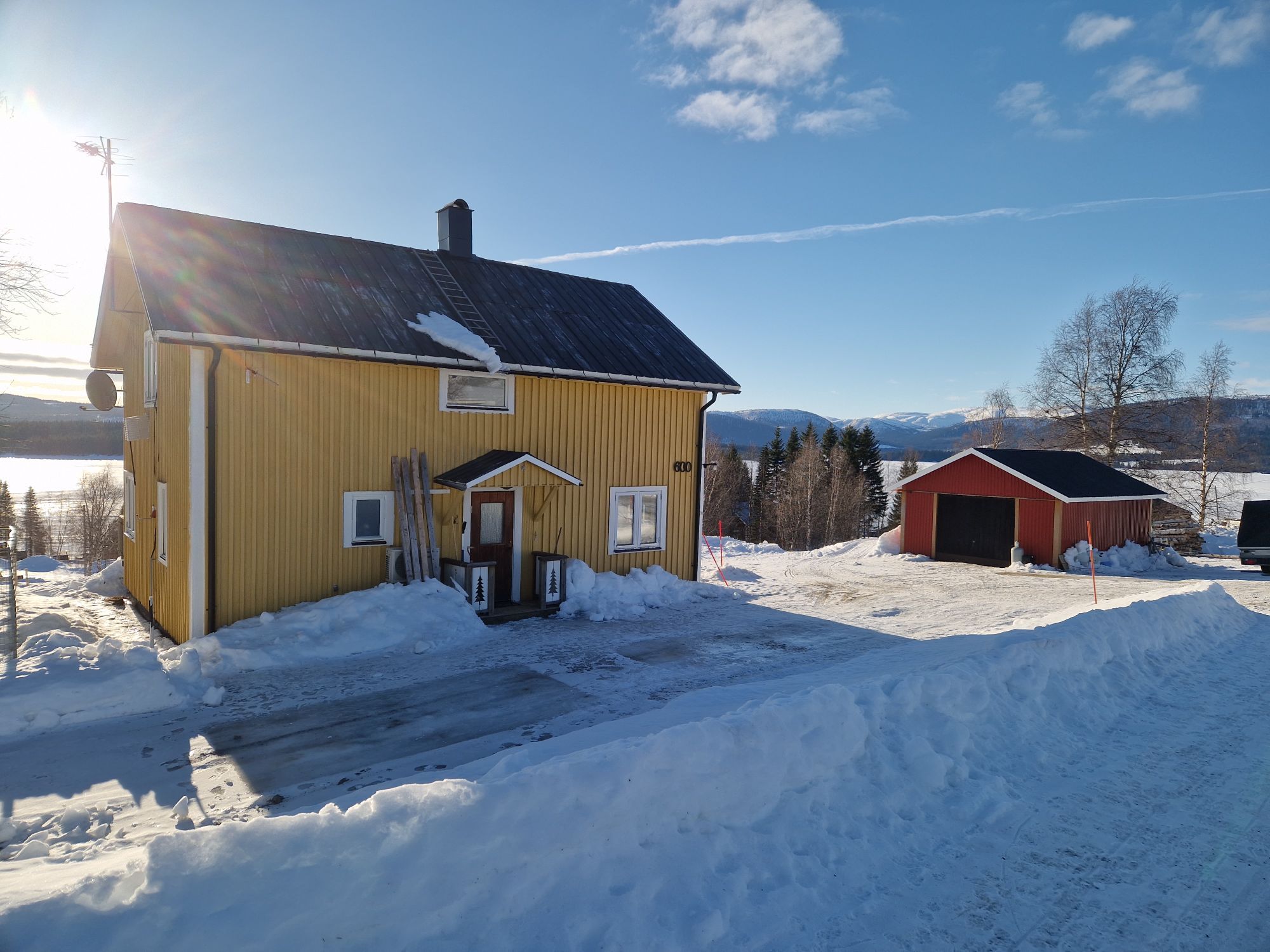 Hus med underbar utsikt i Jormvattnet