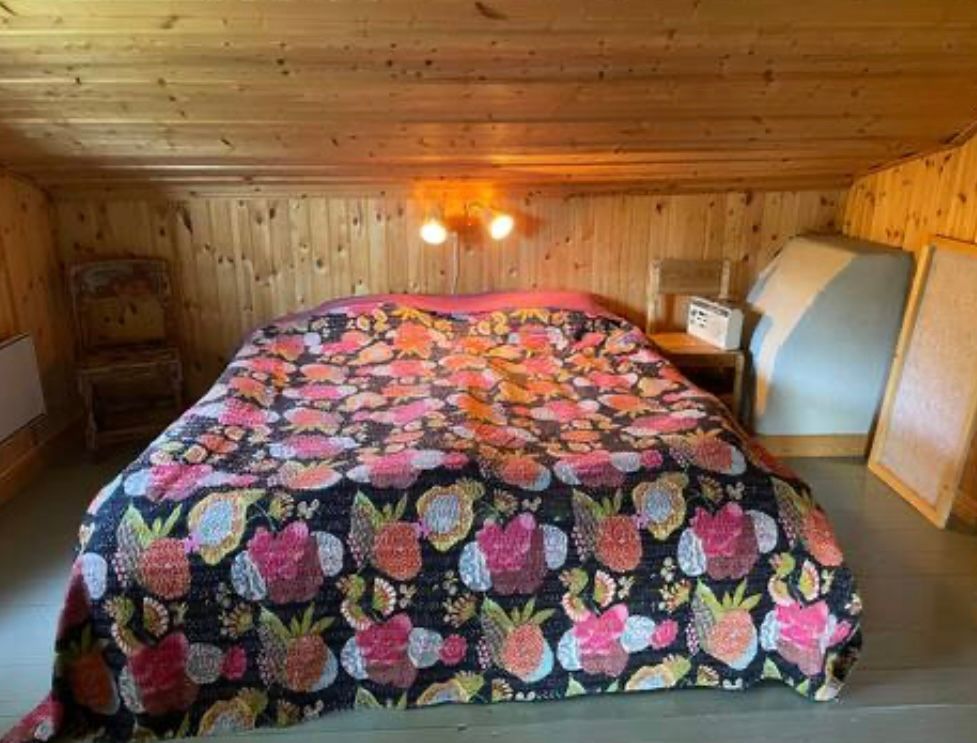 Mysigt torp med öppen spis och bastu nära bra bad – bild 8 av 12
