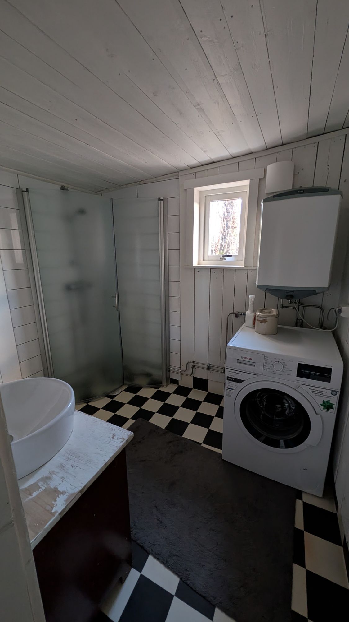 Mysig fjällstuga. – bild 8 av 15