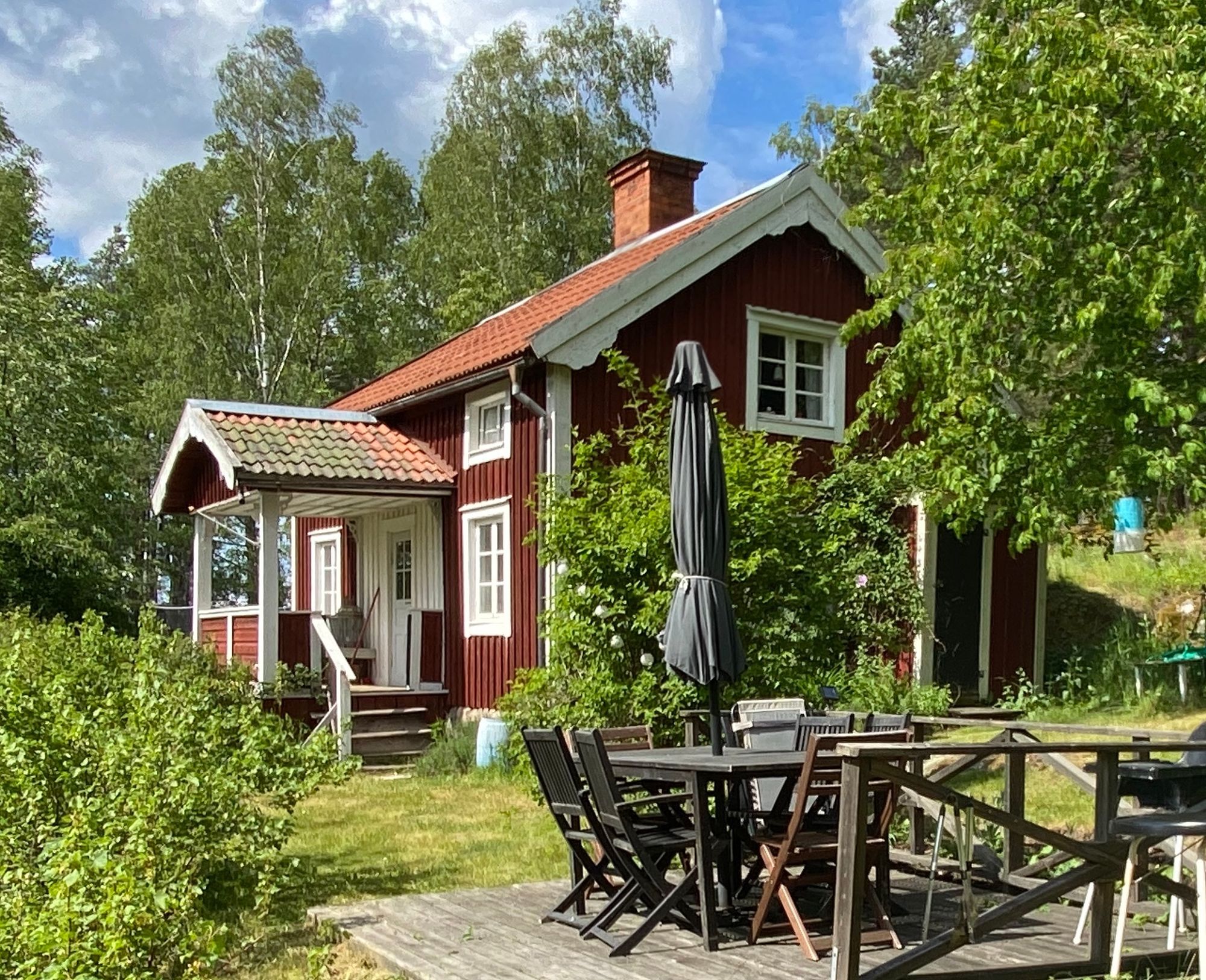 Charmigt 1800-tals torp nära S:t Anna skärgård