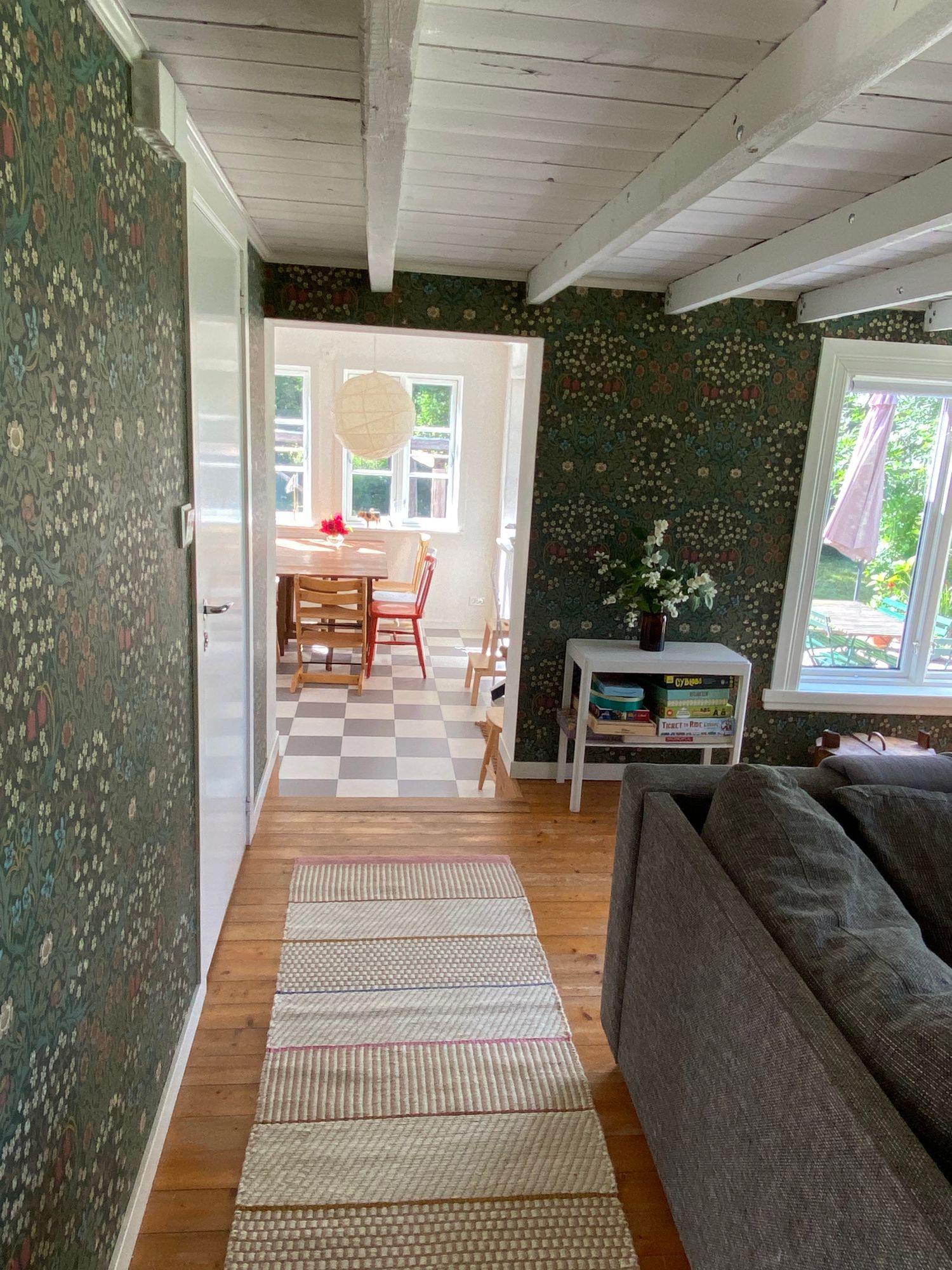 Charmig stuga i Grebbestad – bild 3 av 17
