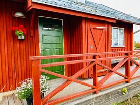 Välkomnade stuga med havsutsikt Skatans fiskeläge