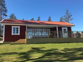 En stuga vid havet i Gryts Skärgård