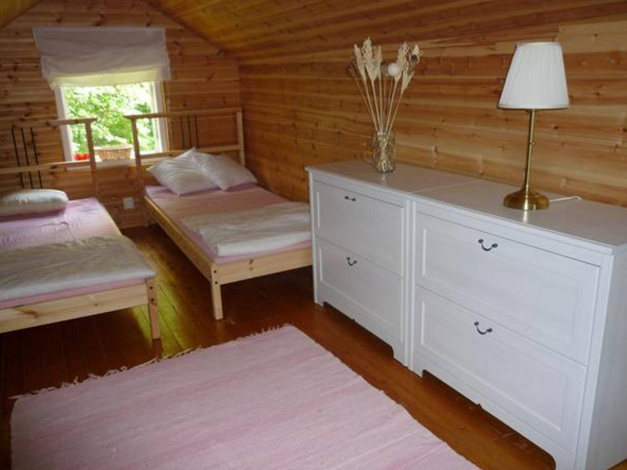 Stort hus vid sjön. Närhet till Varberg & Ullared – bild 8 av 13