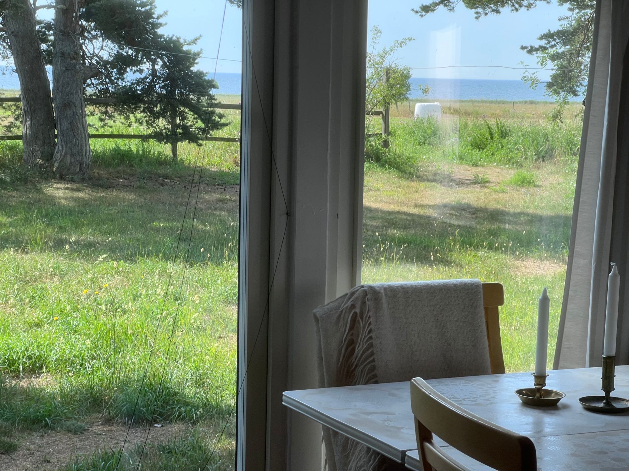 Strandnära stuga med havsutsikt – bild 21 av 24