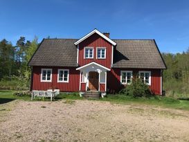 Haus im Wald - ruhig und schön