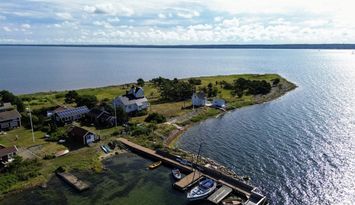 Sjöbod direkt vid Kalmarsund