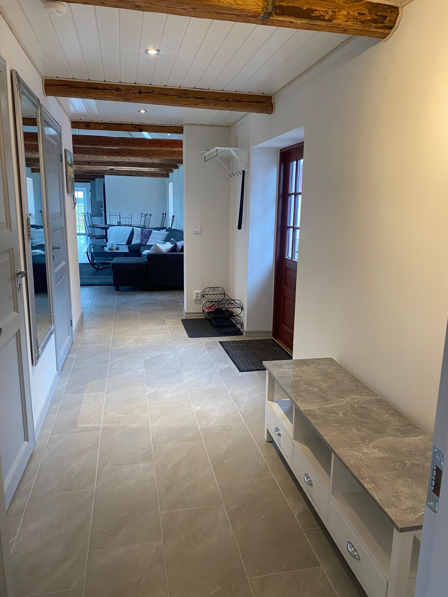 Nyrenoverat hus på den skånska landsbygden. – bild 24 av 24