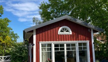 Nybyggd mysig semesterstuga i Åskloster, Varberg