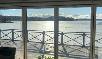 Sjötomt vid fin insjö