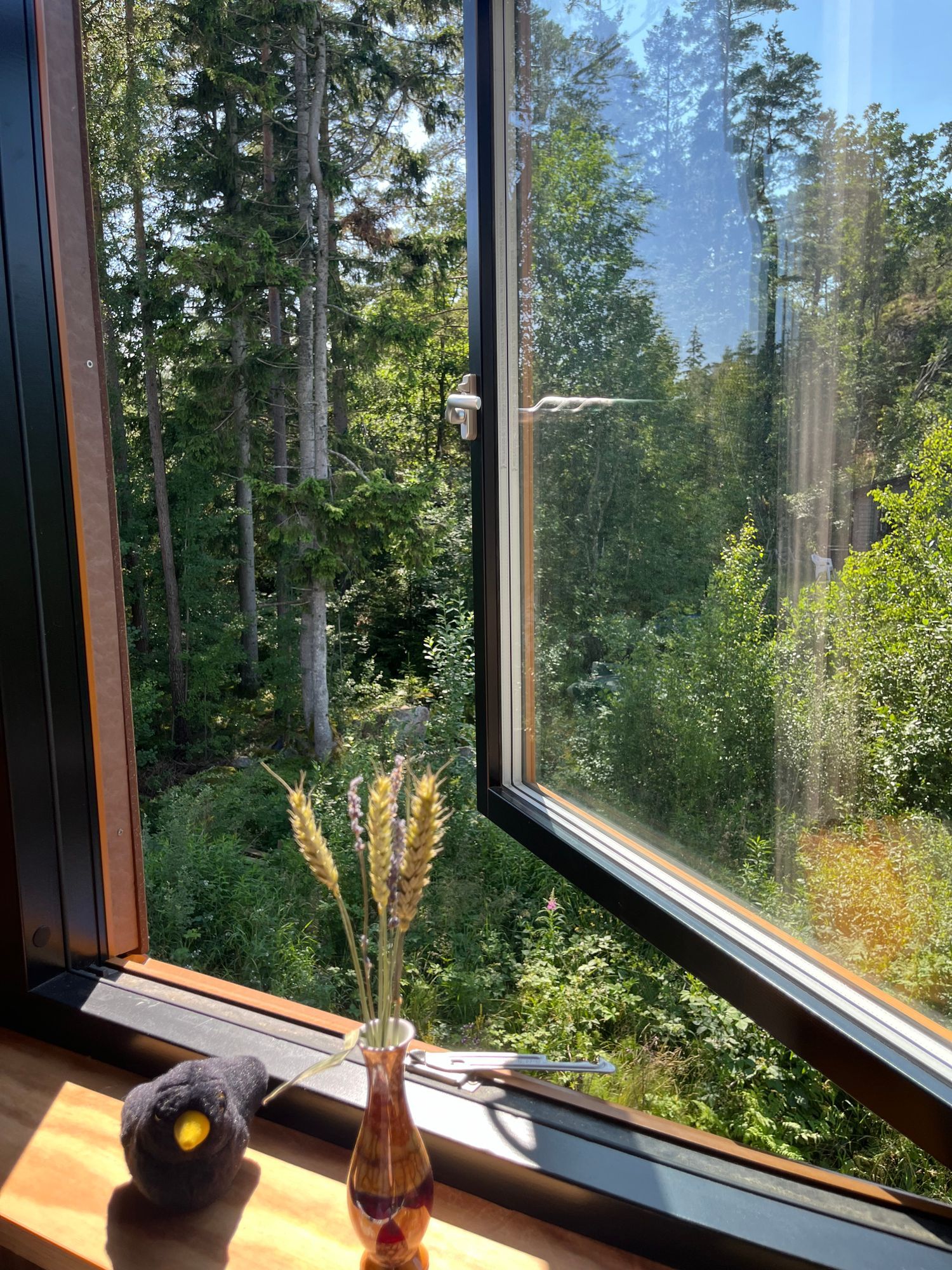 Havsnära hus - vackert sommar som vinter – bild 15 av 22