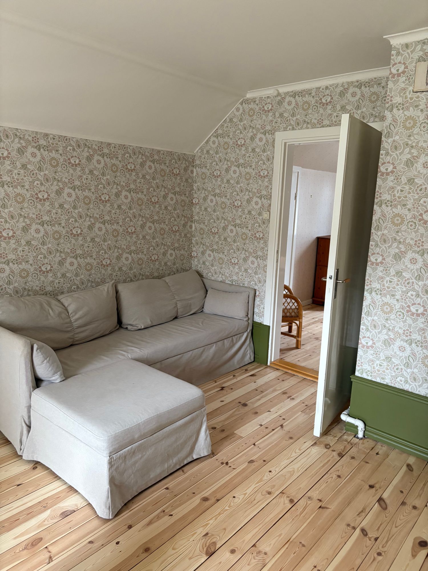 Charmig 30-tals hus i Strömsberg (Tierp) – bild 3 av 13