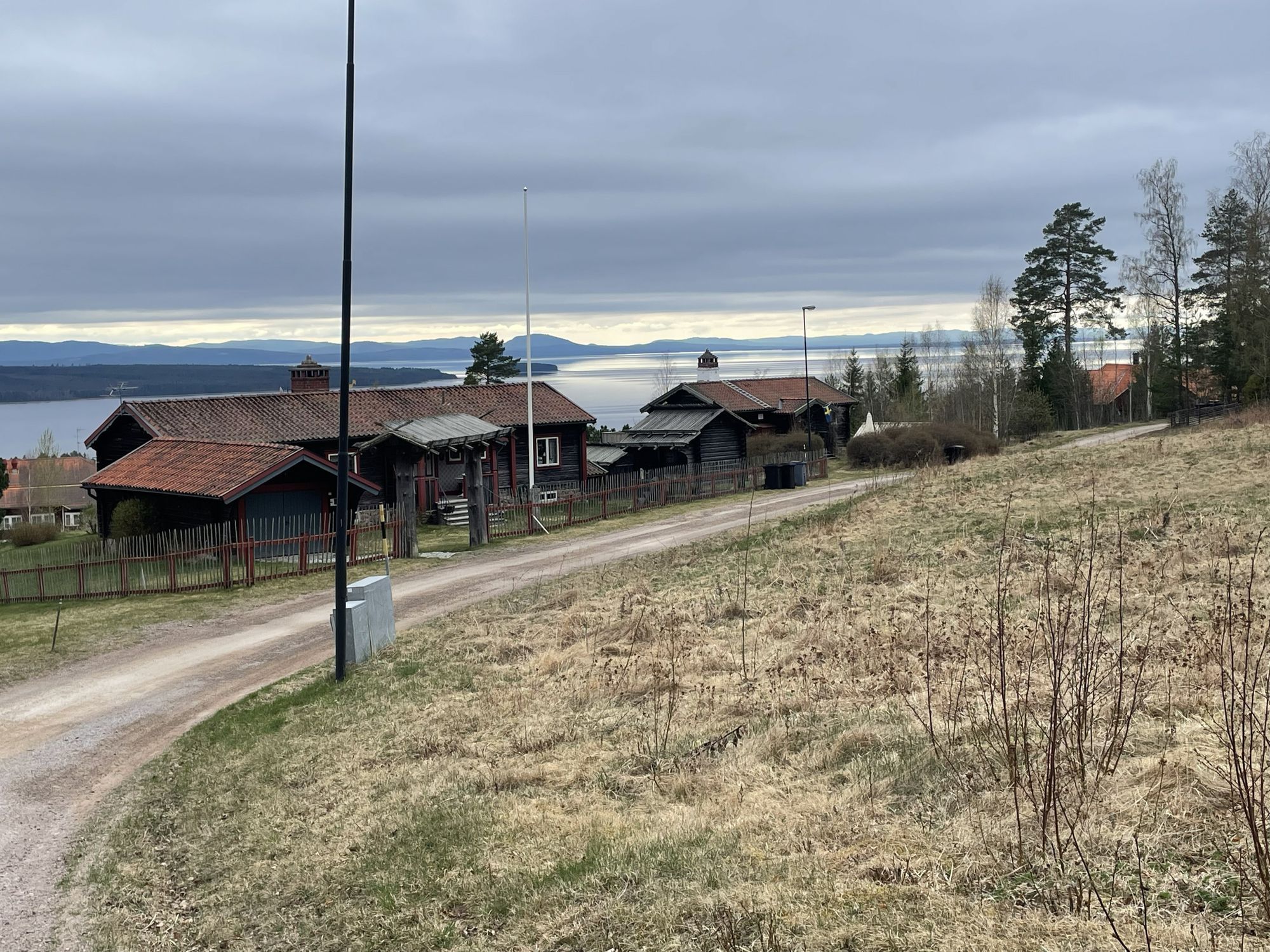 Stor timmerstuga med panoramautsikt över Siljan – bild 19 av 19