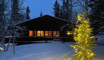 Välkomna att hyra vår mysiga stuga i Snasahögarna