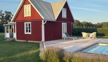 Stuga i Sandvik/Knisa med pool