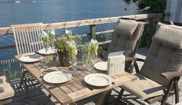 Löjviken Värmdö. Sjötomt + stor terrass