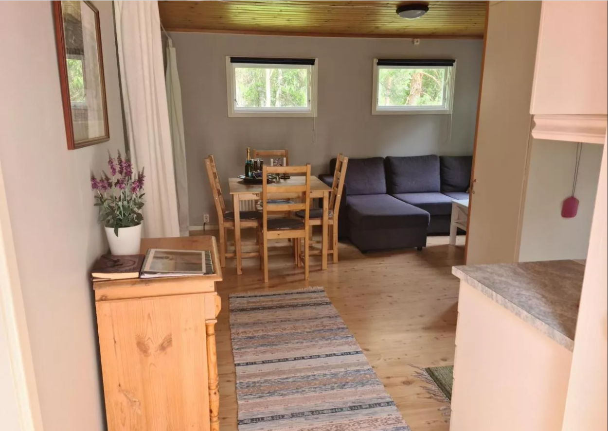 Mysig stuga på Gotland, 700 m till sandstrand – bild 3 av 9