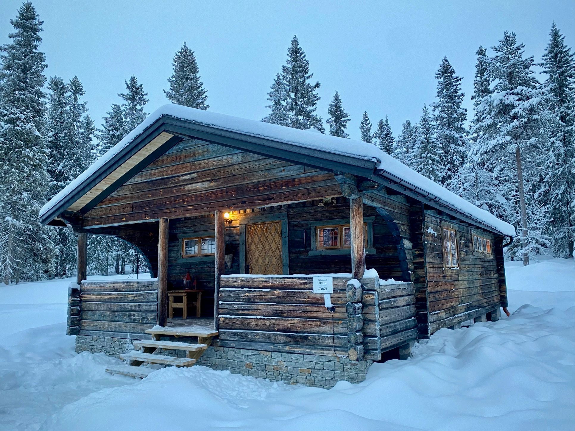 Timrad fjällstuga i Grövelsjön – bild 1 av 24