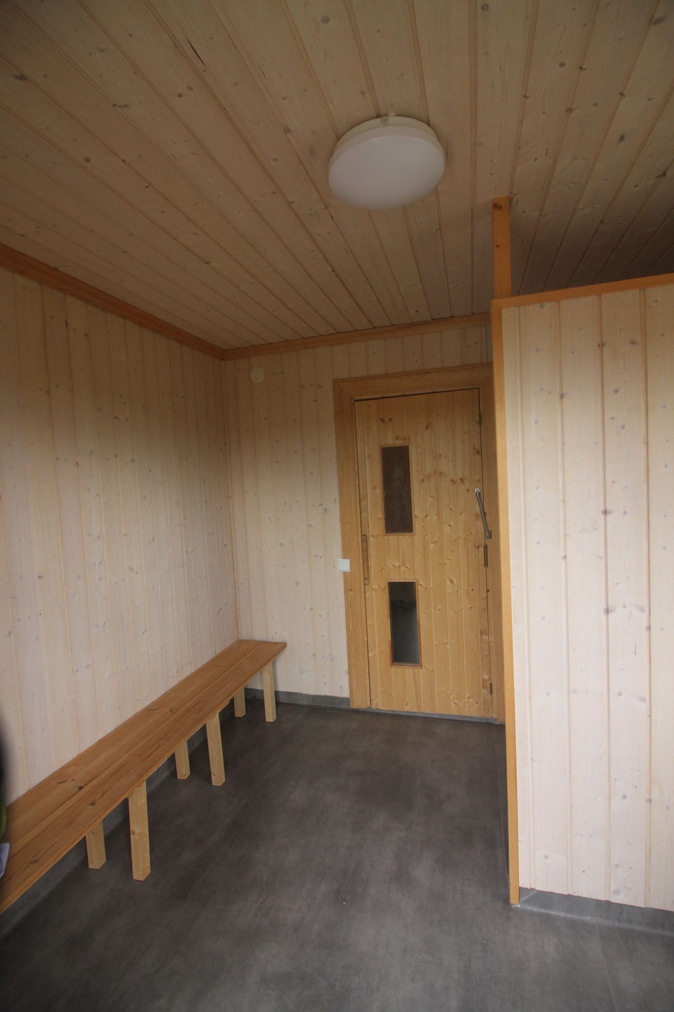 Stuga vid älven nära Järvsö – bild 13 av 21