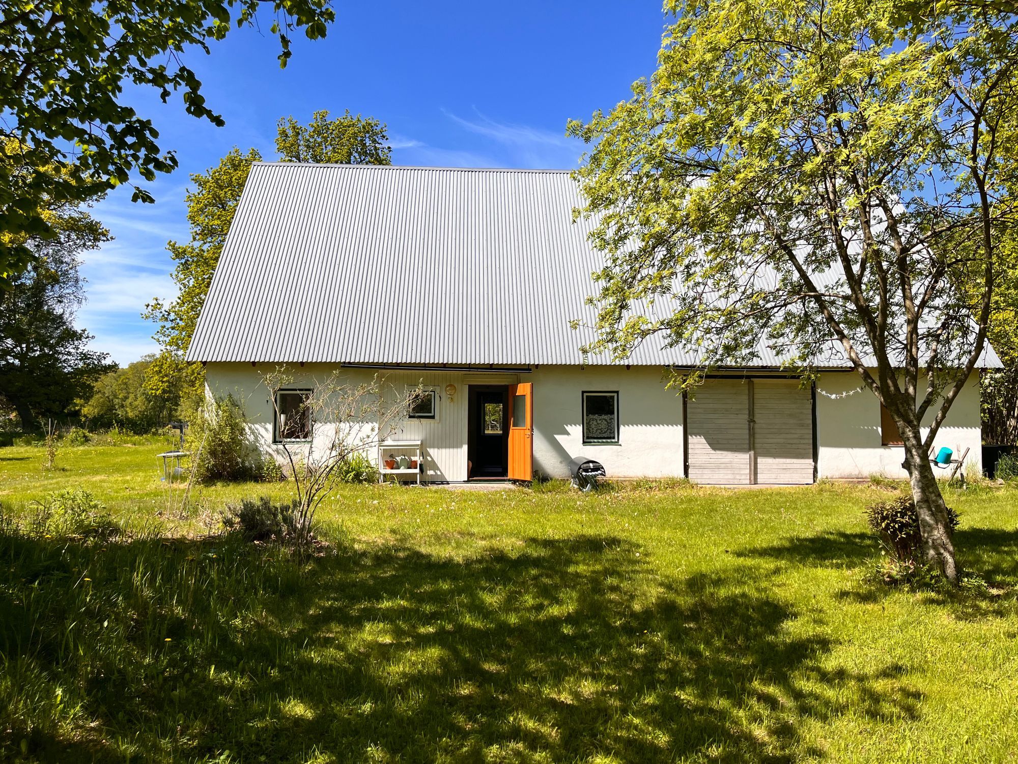 Fyra sängplatser i ett magasin på södra Gotland – bild 2 av 17