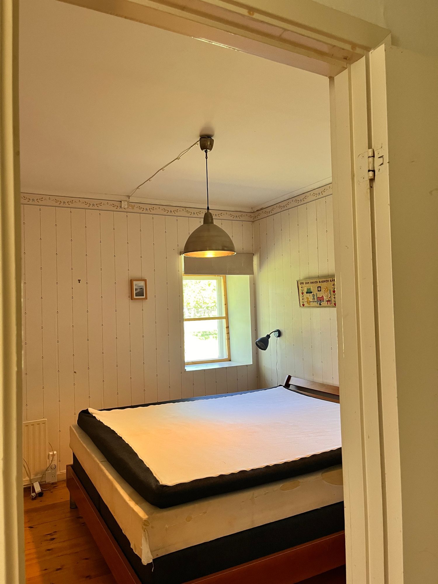 Fyra sängplatser i ett magasin på södra Gotland – bild 5 av 17