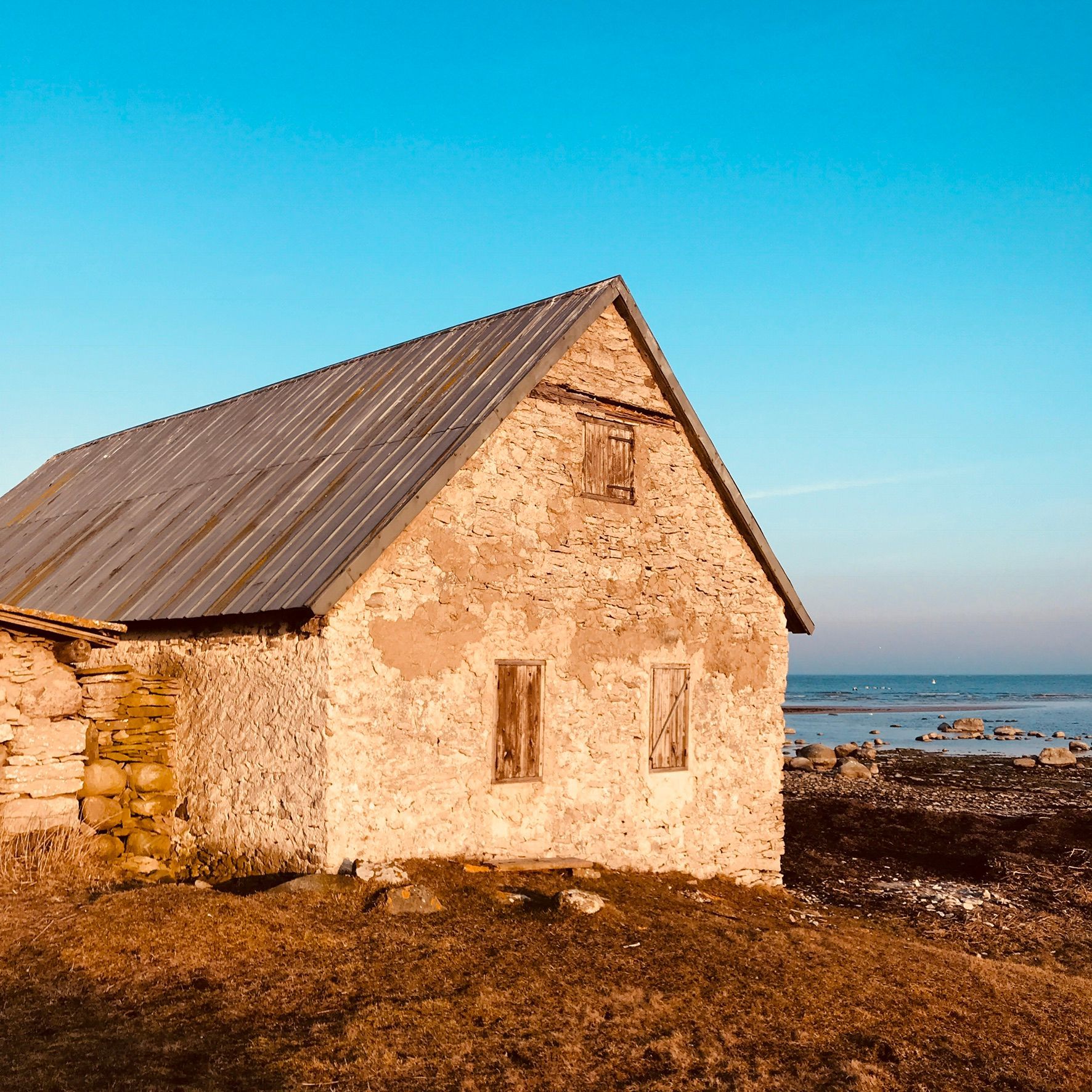 Stort kalkstenshus nära havet inkl kajaker – bild 7 av 24