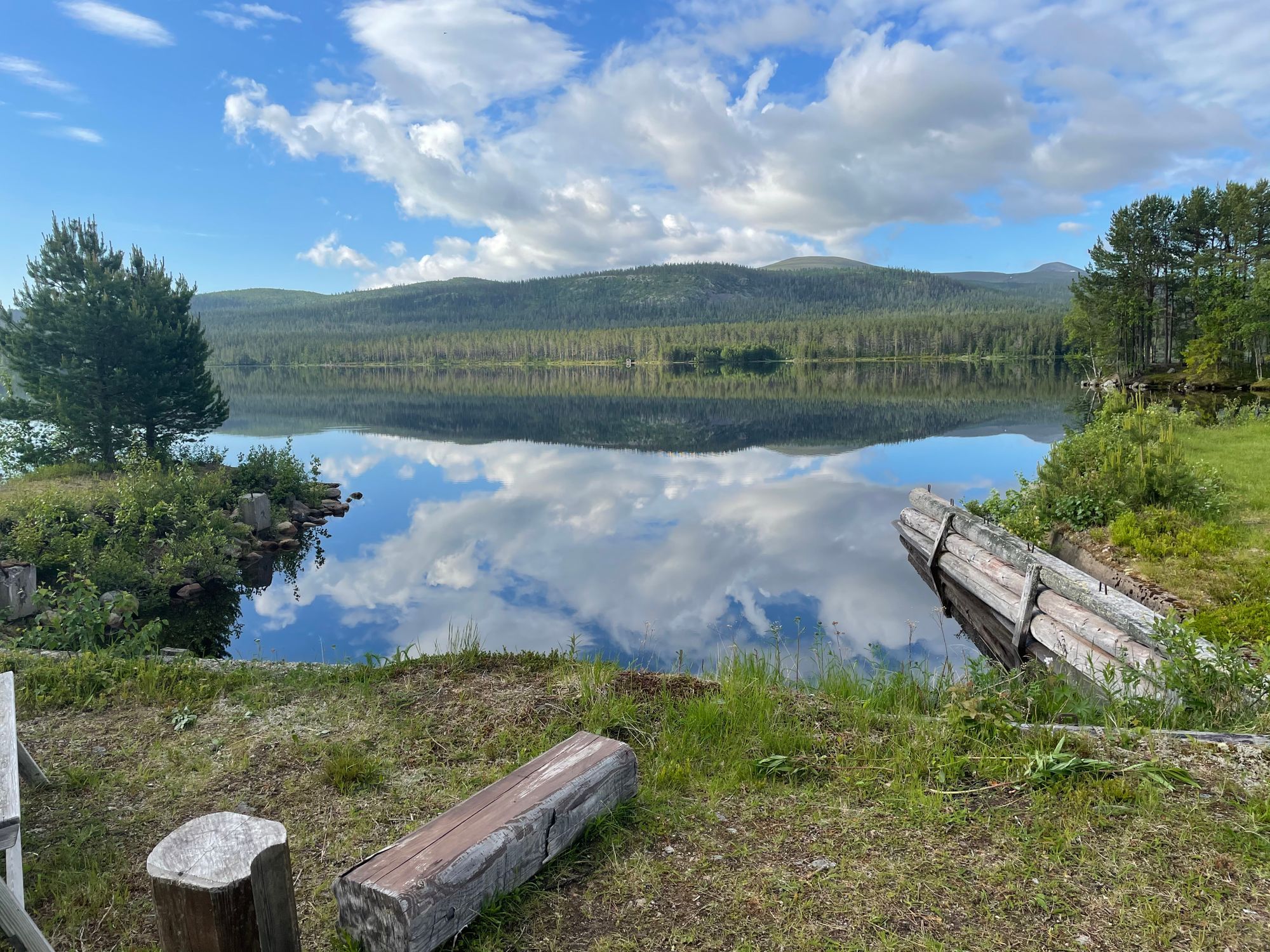 Modern stuga sjö/fjäll utsikt i Lofsdalen (båt) – bild 1 av 24