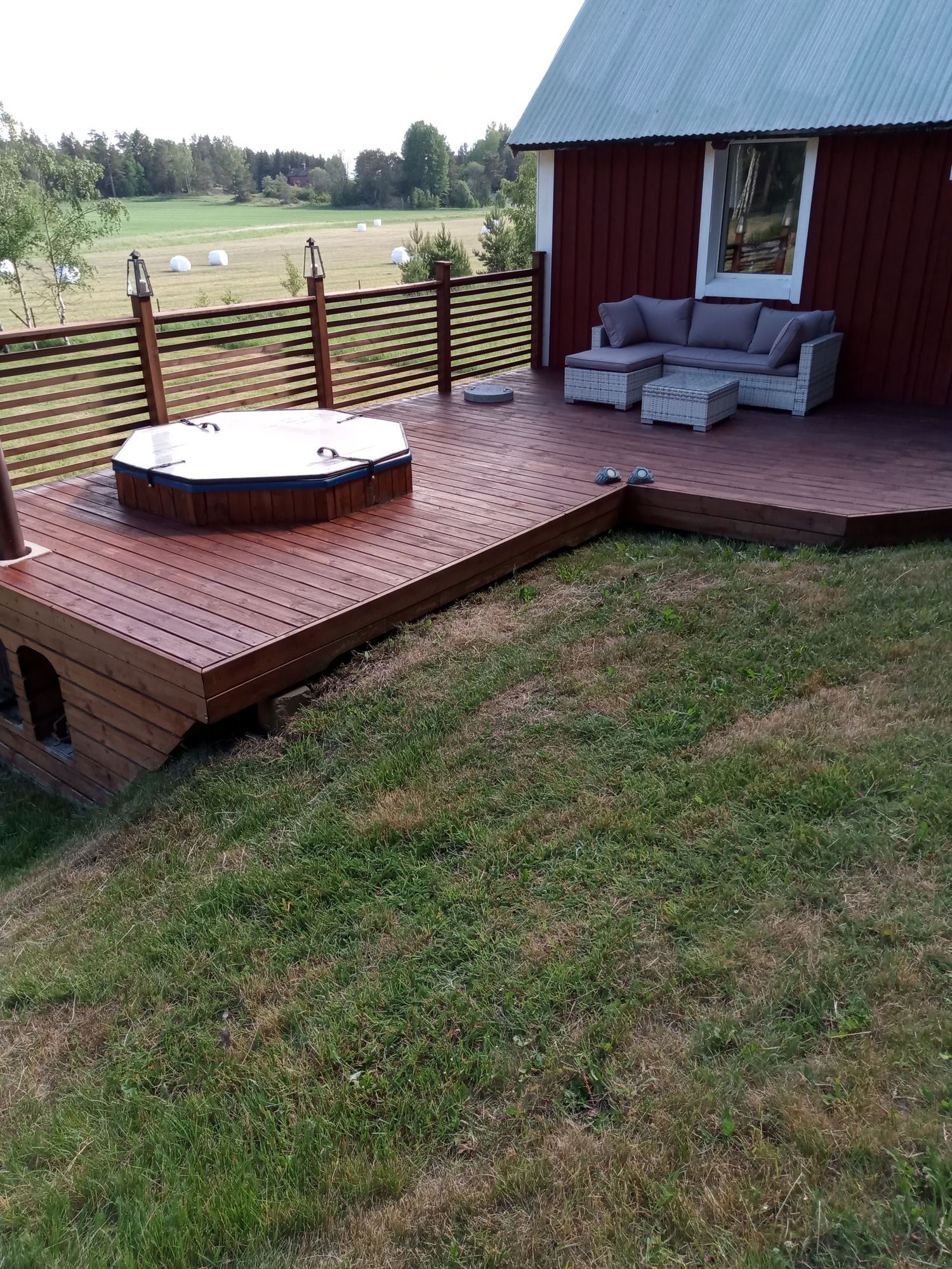 Mysigt litet hus på vikbolandet – bild 2 av 11