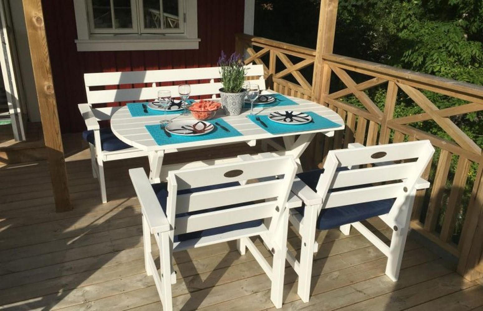 Fräsch stuga i Röra på norra Tjörn – bild 2 av 8