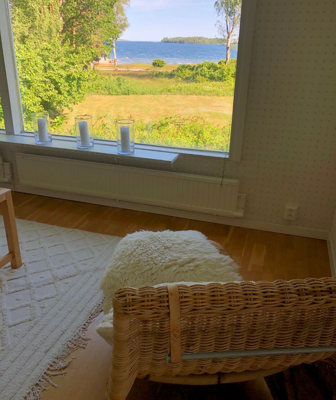 Rymligt skärgådshus med panoramautsikt över havet – bild 6 av 19