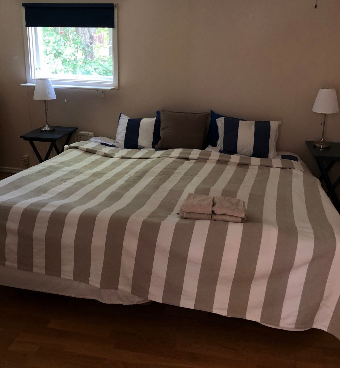 Rymligt skärgådshus med panoramautsikt över havet – bild 12 av 19