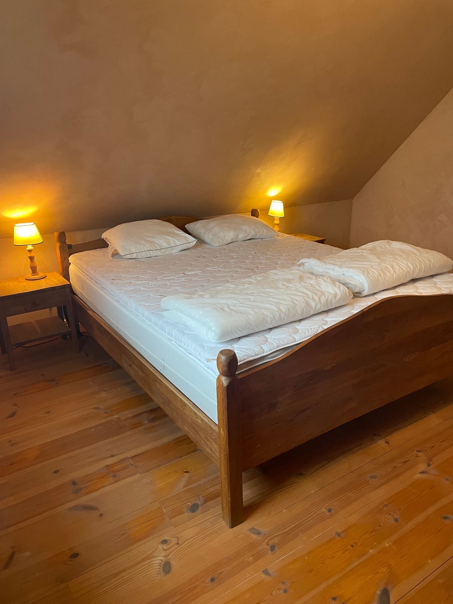 Semesterhus i gammal äppleodling på Österlen – bild 3 av 24