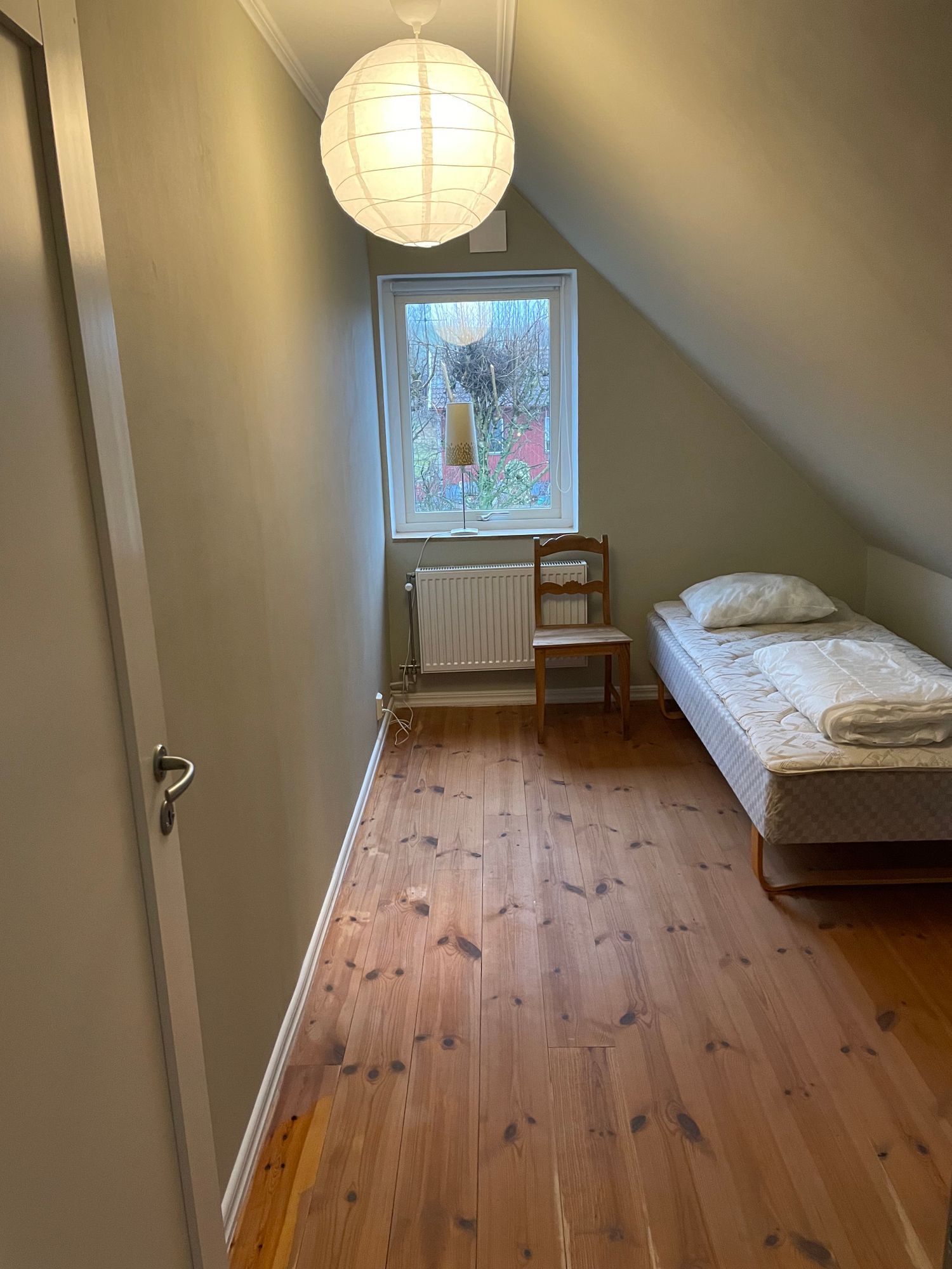Semesterhus i gammal äppleodling på Österlen – bild 16 av 24