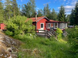Recently renovated holiday home on Väddö