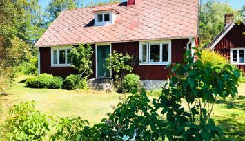 "Signes" sommarhus naturskönt nära golf och bad