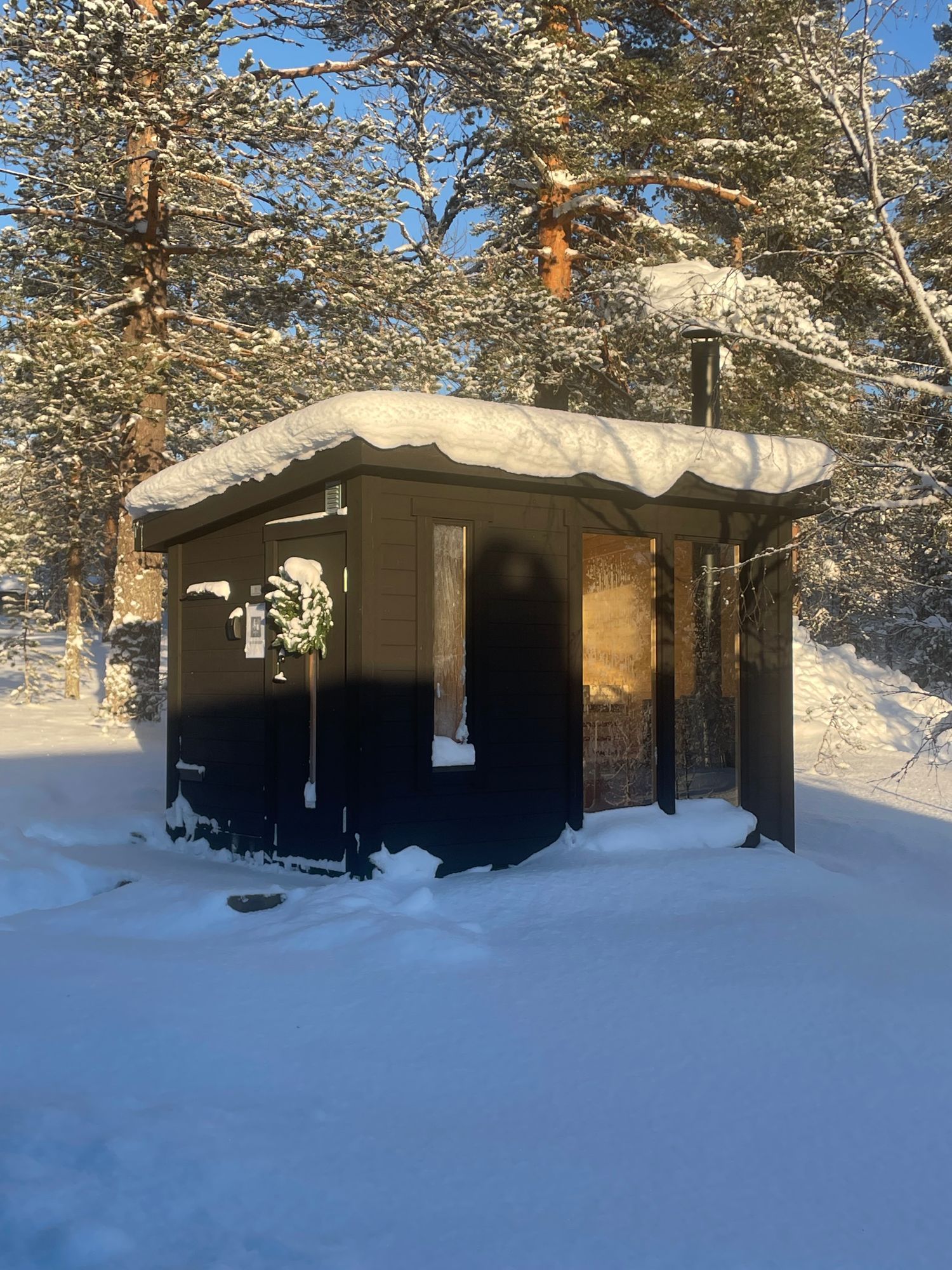 Genuine mysig fjällstuga m öppenspis & bastu – bild 18 av 24
